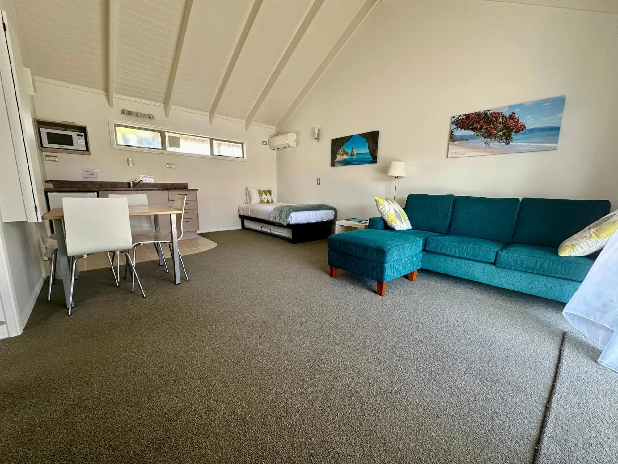 The Olive Motel Coromandel Exterior photo