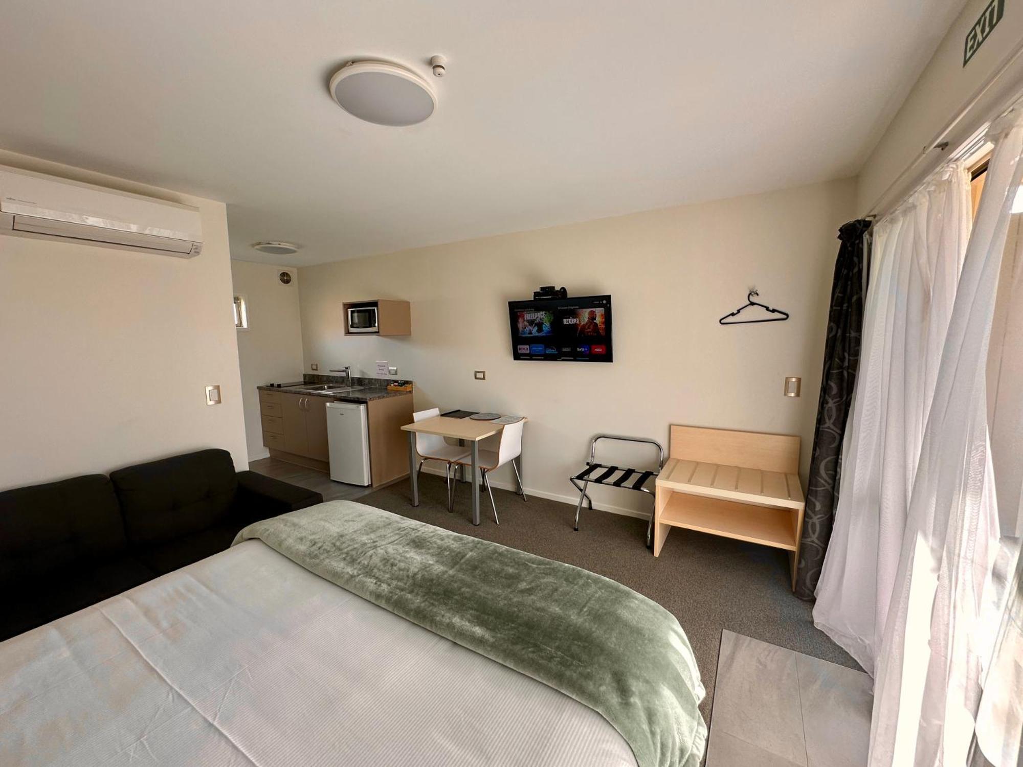 The Olive Motel Coromandel Exterior photo