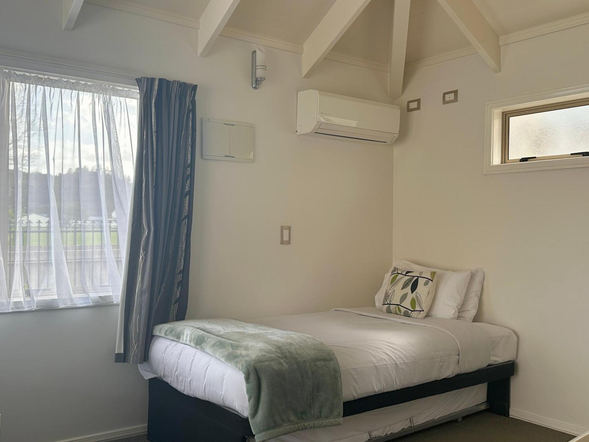 The Olive Motel Coromandel Exterior photo