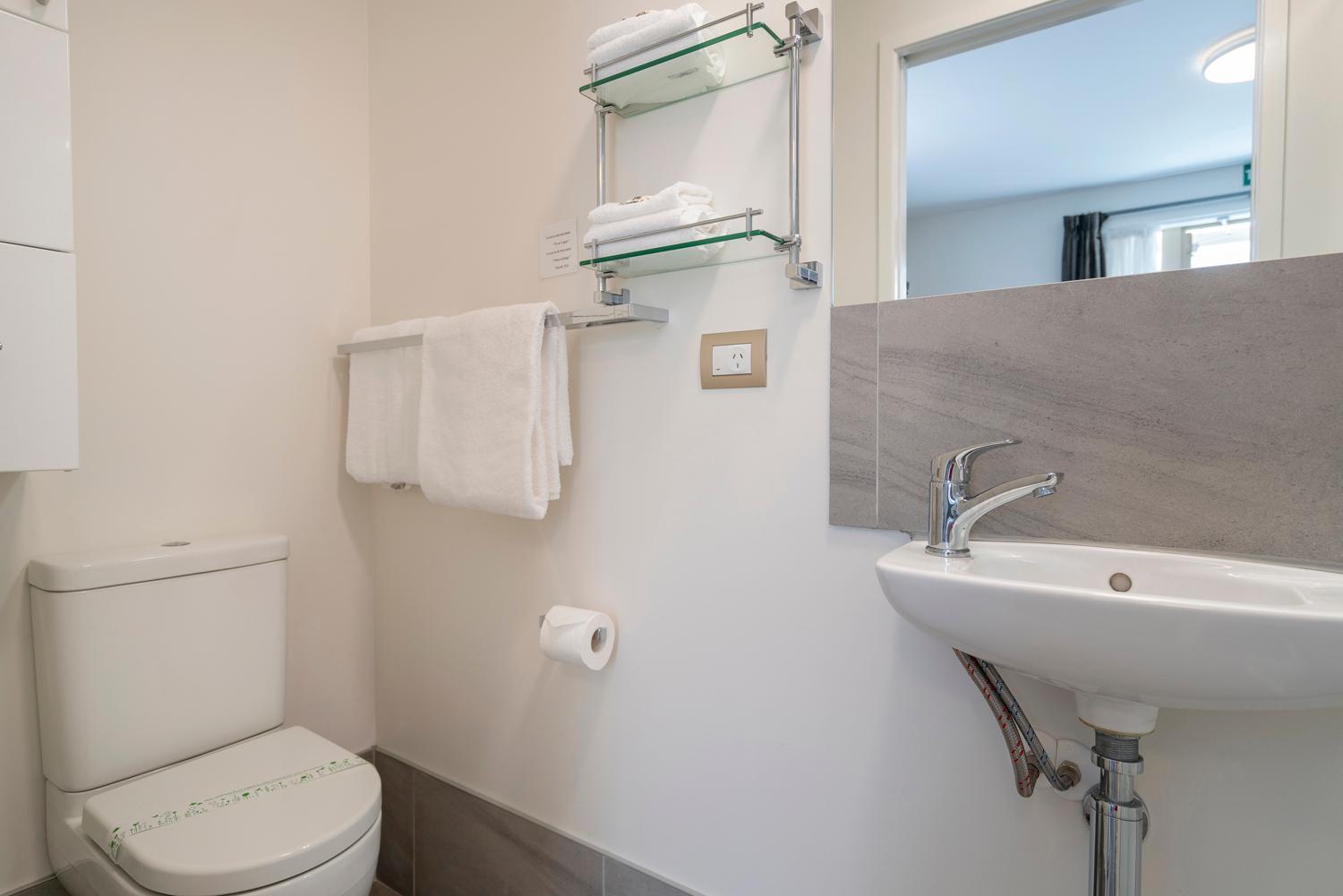 The Olive Motel Coromandel Room photo