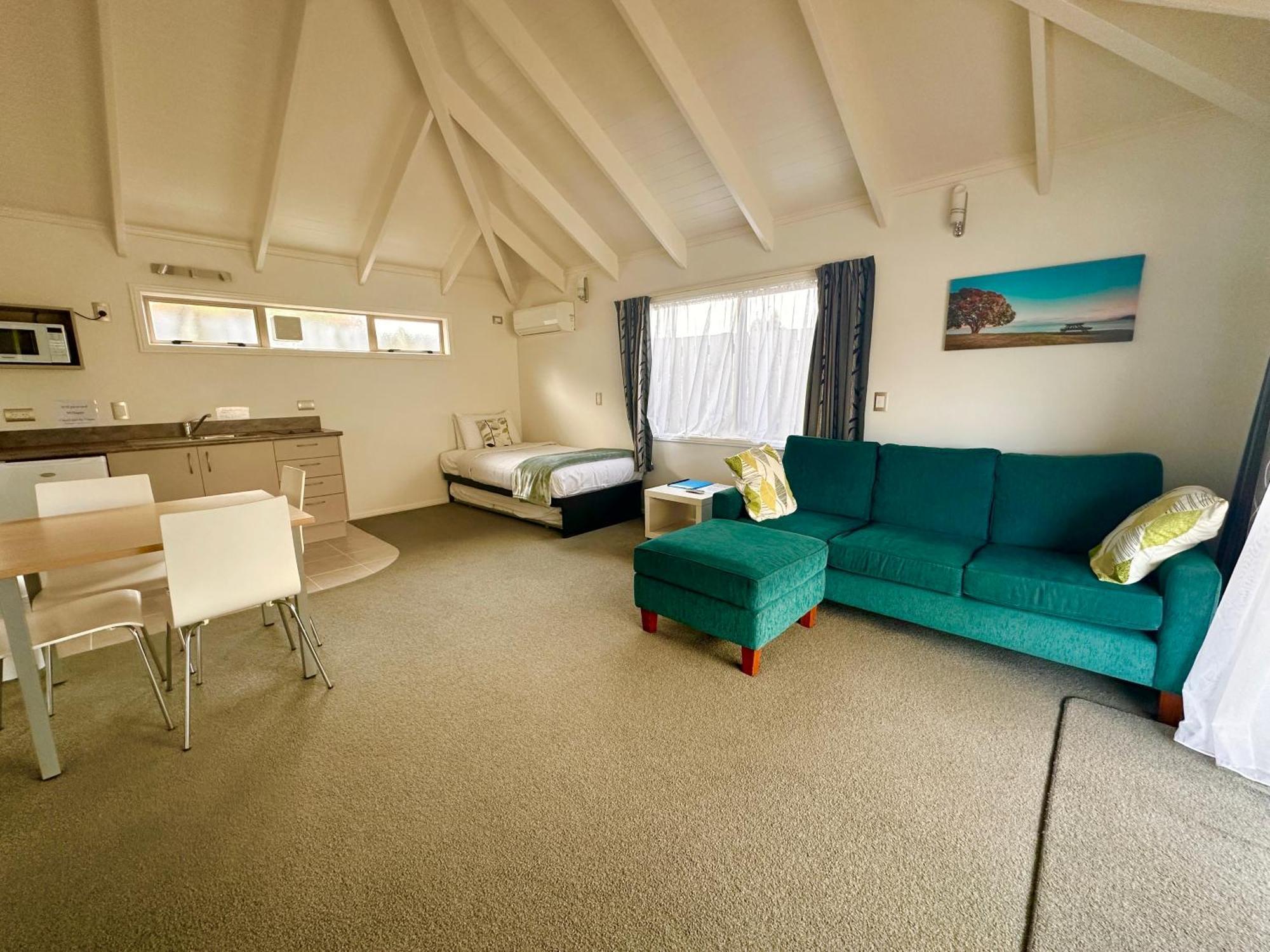 The Olive Motel Coromandel Exterior photo